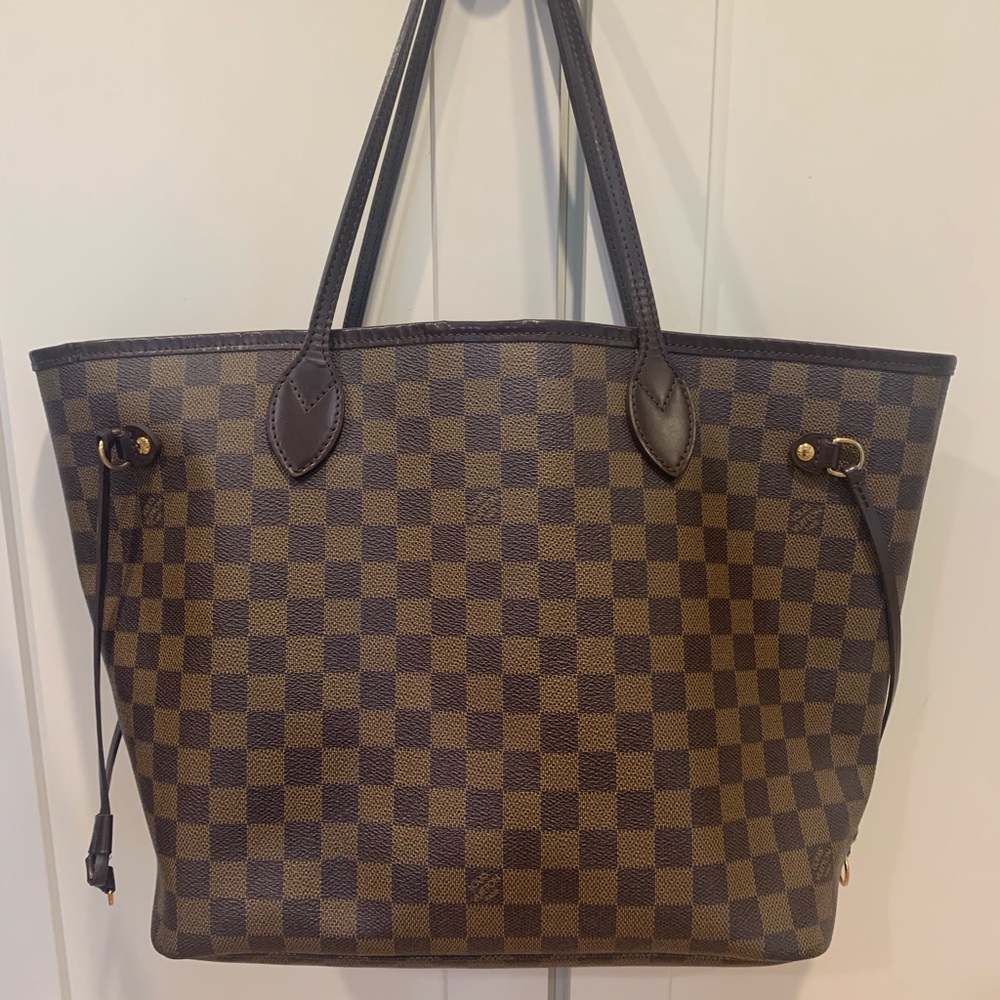 100% authentic Louis Vuitton Neverfull MM